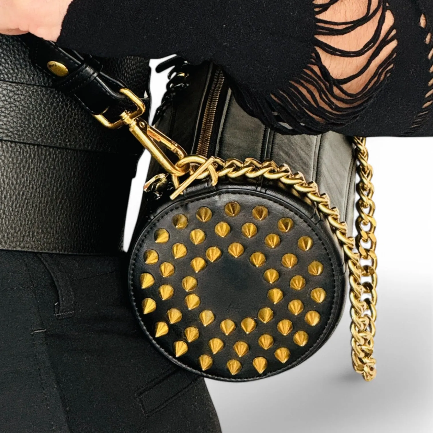 140E Tube Cross-body Bag in Black with Chain