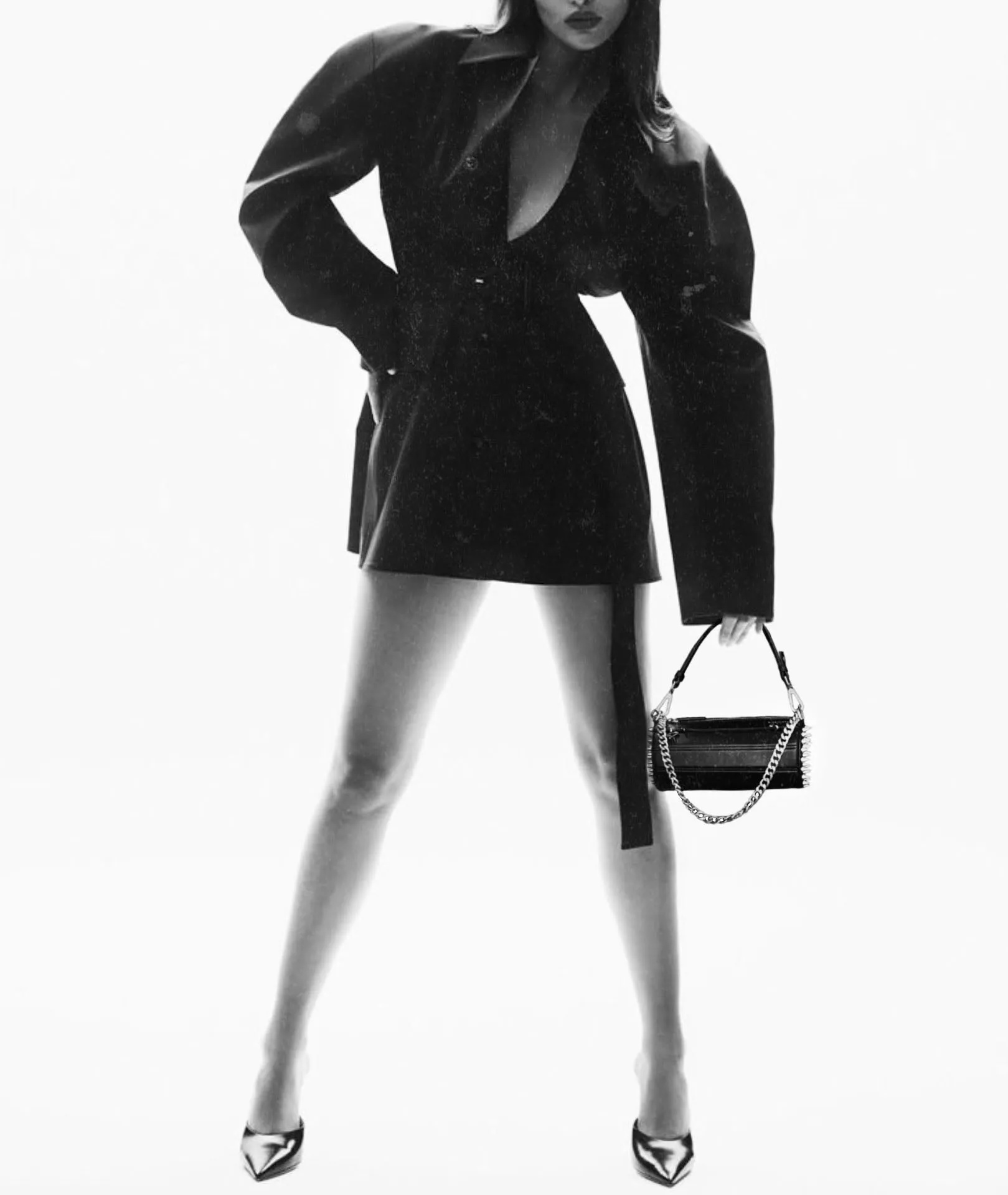 140E Tube Cross-body Bag in White with Chain