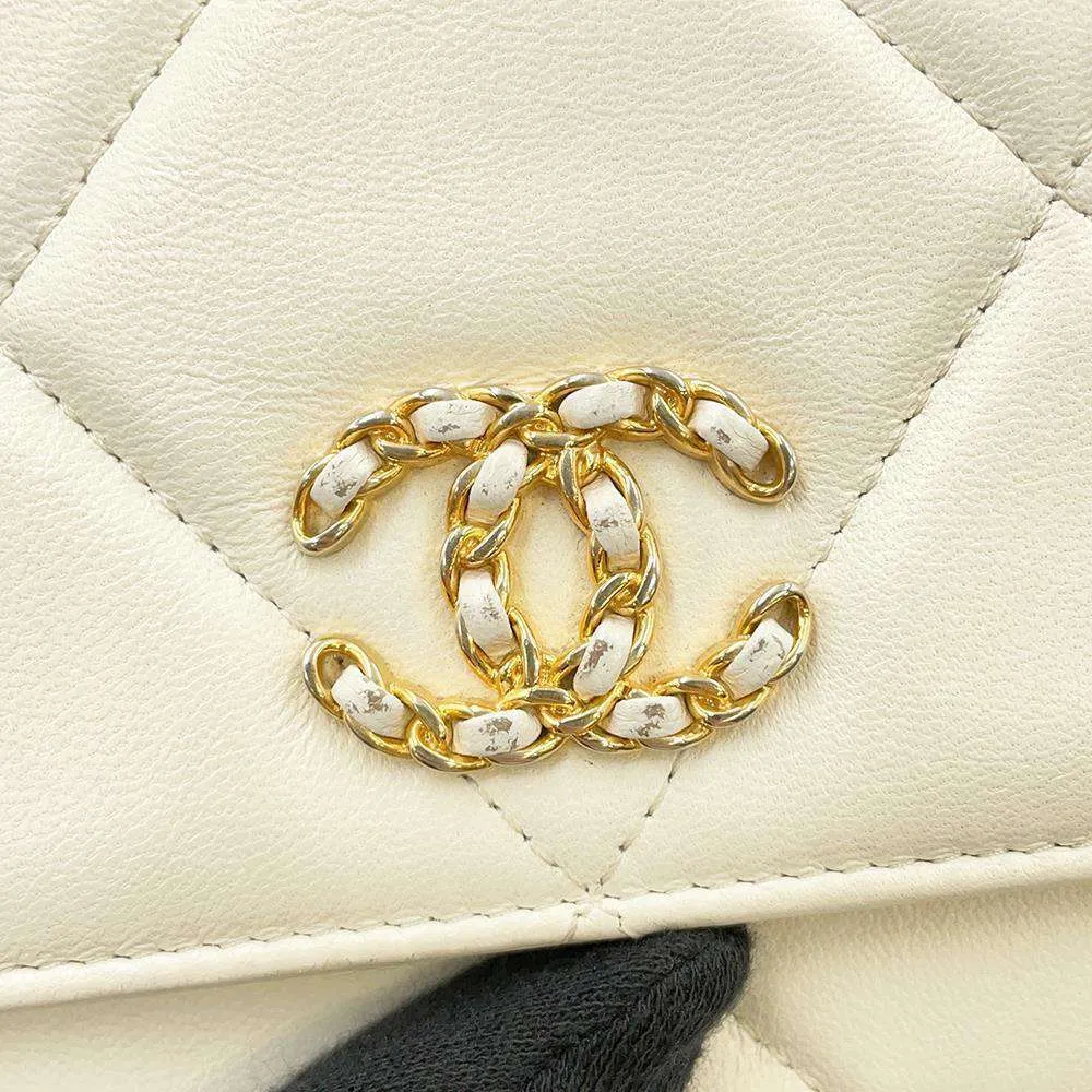 CHANEL 19 Chain wallet White AP0957 Lambskin