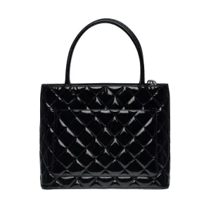 CHANEL Beautiful Cabas Medallion bag in black patent leather, SHW