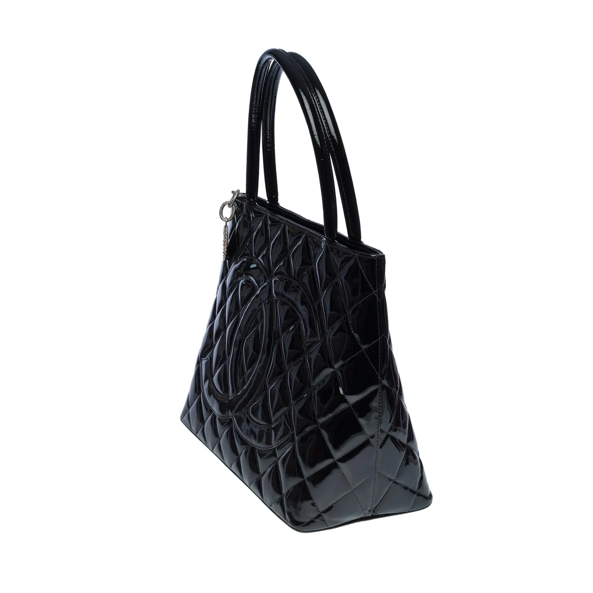 CHANEL Beautiful Cabas Medallion bag in black patent leather, SHW